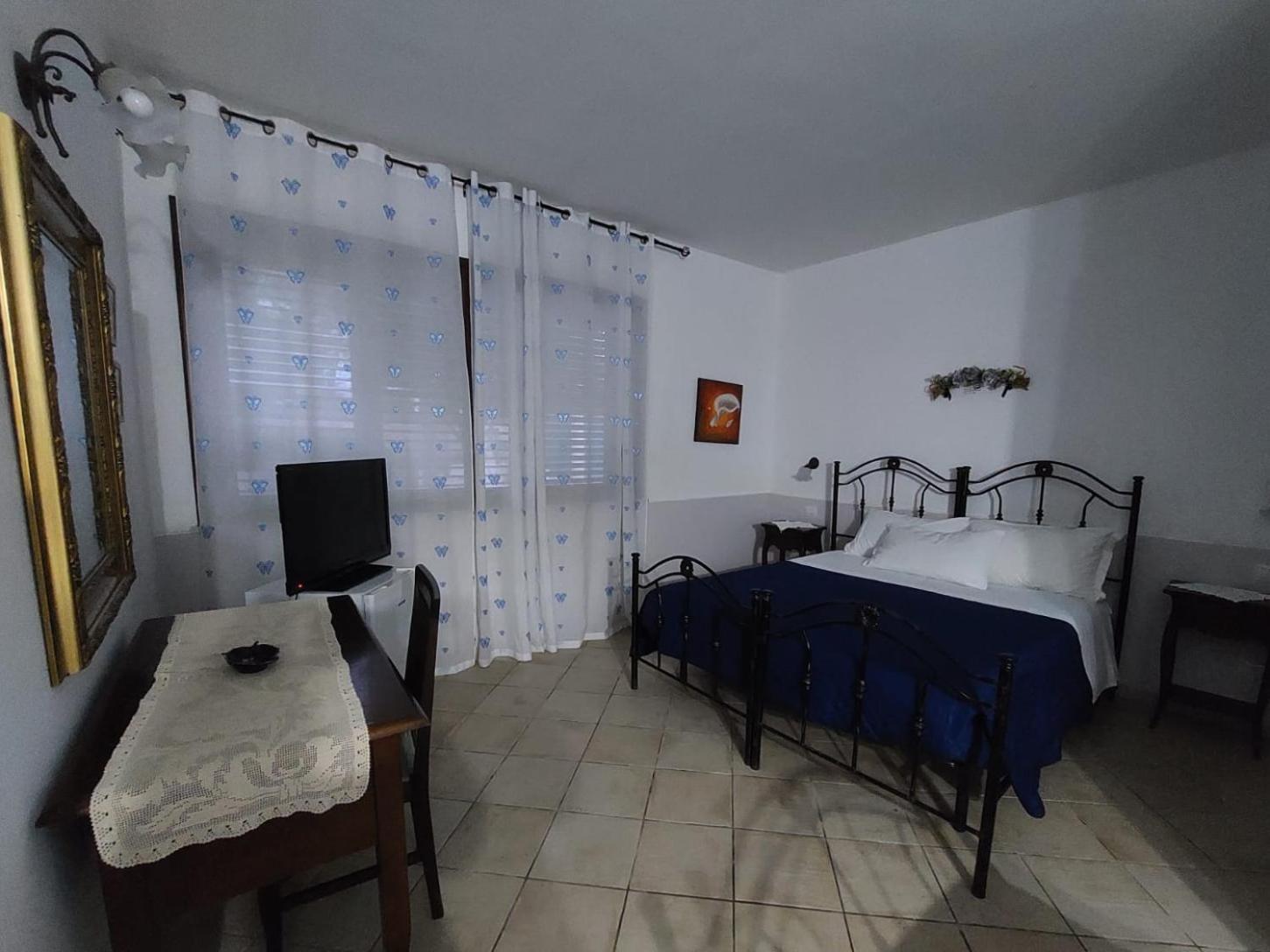 Azzurro Mare Bed & Breakfast *